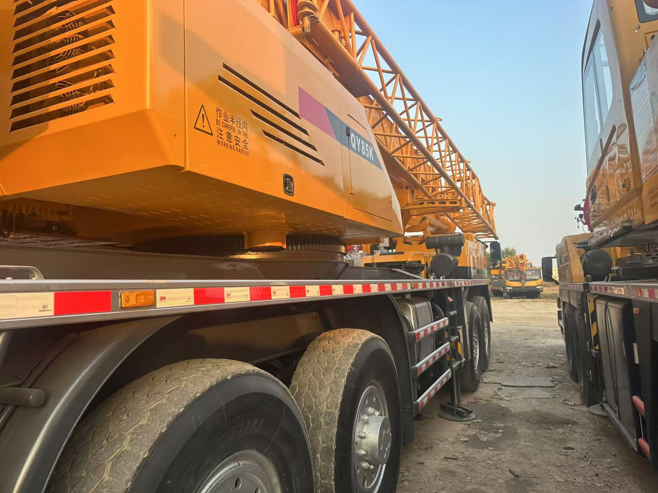 XCMG Crane QY85K CLICK HERE FOR DISCOUNT - Daru: 4 kép. XCMG Crane QY85K CLICK HERE FOR DISCOUNT - Daru: 4 kép.