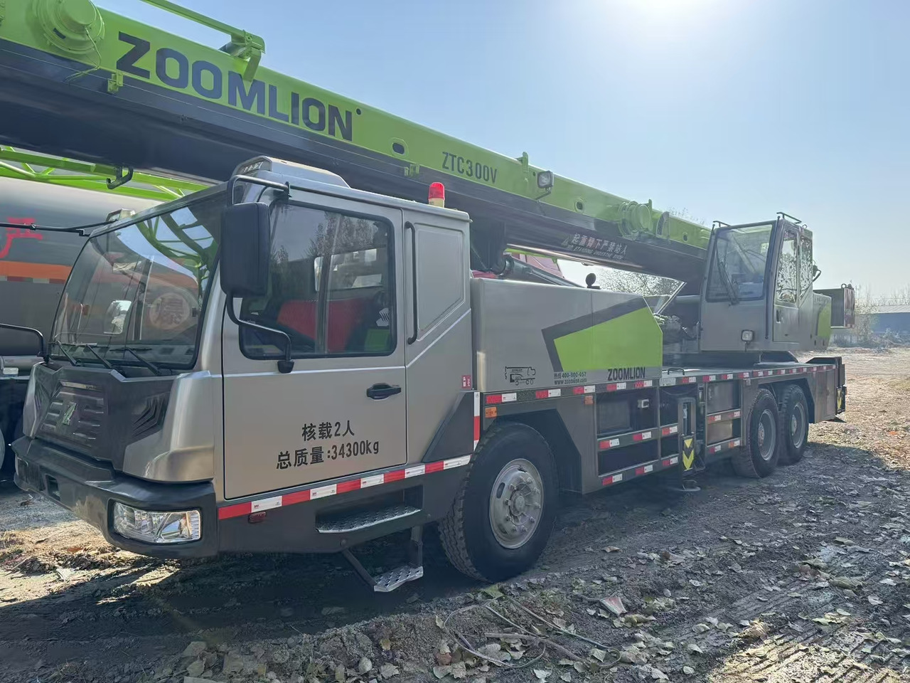 ZOOMLION Crane ZTC300V 30Ton - Daru: 4 kép. ZOOMLION Crane ZTC300V 30Ton - Daru: 4 kép.