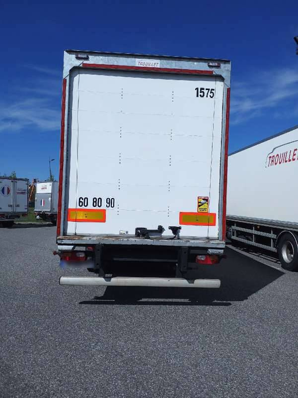 Semi-remorque 3 Essieux SEMI RECONDITONNEE -38 TONNES PORTE RELEVANTE - Félpótkocsi dobozos: 4 kép. Semi-remorque 3 Essieux SEMI RECONDITONNEE -38 TONNES PORTE RELEVANTE - Félpótkocsi dobozos: 4 kép.
