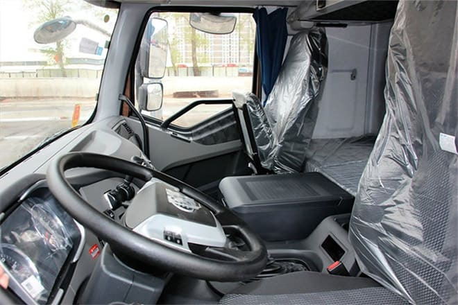 FAW Faw J6P 390 Truck New Model for Sale in Djibouti - Nyergesvontató: 4 kép. FAW Faw J6P 390 Truck New Model for Sale in Djibouti - Nyergesvontató: 4 kép.