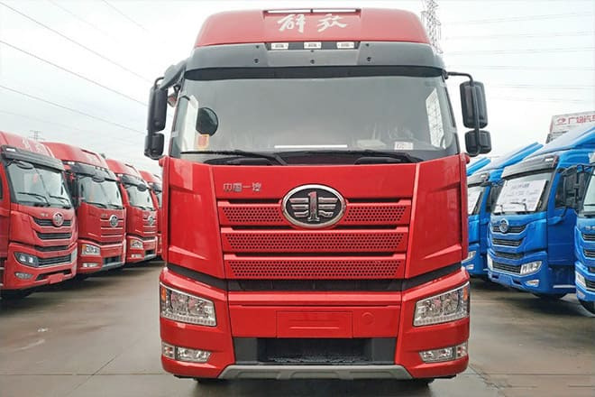 FAW New Faw J6P 420 Trucks for Sale in Cameroon - Nyergesvontató: 2 kép. FAW New Faw J6P 420 Trucks for Sale in Cameroon - Nyergesvontató: 2 kép.