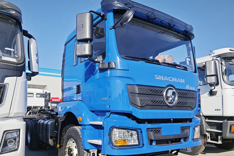 SHACMAN Shacman F3000 Truck Head for Sale in Saudi Arabia - Nyergesvontató: 4 kép. SHACMAN Shacman F3000 Truck Head for Sale in Saudi Arabia - Nyergesvontató: 4 kép.