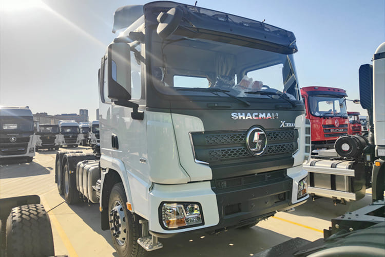 SHACMAN Shacman X3000 Truck Head for Sale in Malawi - Nyergesvontató: 1 kép. SHACMAN Shacman X3000 Truck Head for Sale in Malawi - Nyergesvontató: 1 kép.