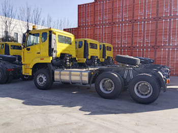 SINOTRUK Sino Howo Truck for Sale in Philippine - Nyergesvontató: 4 kép. SINOTRUK Sino Howo Truck for Sale in Philippine - Nyergesvontató: 4 kép.