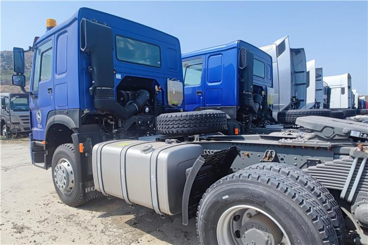 Sinotruk Used Howo 400hp 6x4 Truck Tractor for Sale In Nigeria - Nyergesvontató: 5 kép. Sinotruk Used Howo 400hp 6x4 Truck Tractor for Sale In Nigeria - Nyergesvontató: 5 kép.