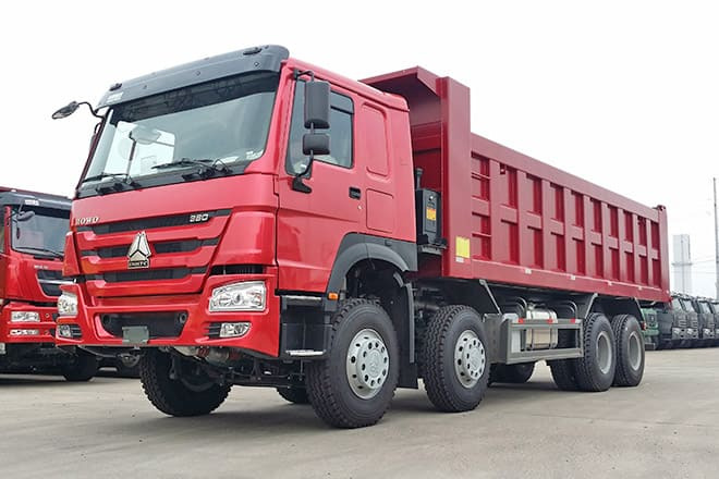 SINOTRUK Sinotruk Howo 380 8X4 Dump Truck for Sale in Senegal - Billenőplatós teherautó: 2 kép. SINOTRUK Sinotruk Howo 380 8X4 Dump Truck for Sale in Senegal - Billenőplatós teherautó: 2 kép.