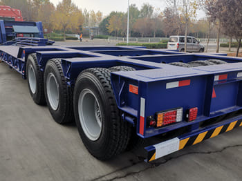 TITAN 120 Ton Lowboy Truck Trailer for Sale in Zambia - Félpótkocsi mélybölcsős: 5 kép. TITAN 120 Ton Lowboy Truck Trailer for Sale in Zambia - Félpótkocsi mélybölcsős: 5 kép.