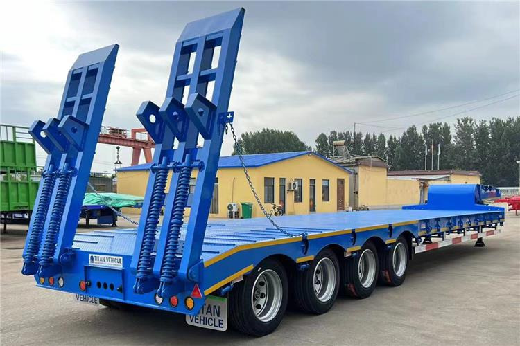 TITAN 4 Axle Low Bed Truck Trailer for Sale In Philippines - Félpótkocsi mélybölcsős: 2 kép. TITAN 4 Axle Low Bed Truck Trailer for Sale In Philippines - Félpótkocsi mélybölcsős: 2 kép.