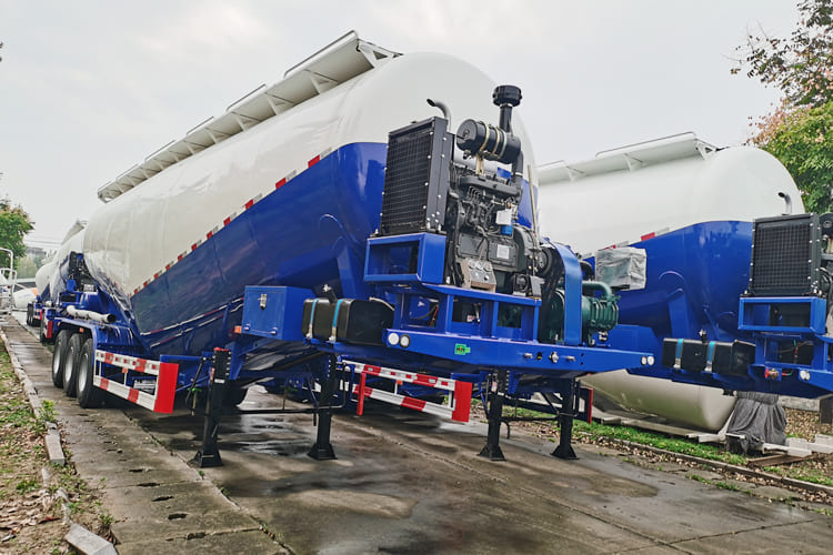 TITAN Cement Bulker Trailer for Sale in Jamaica - Silós félpótkocsi: 2 kép. TITAN Cement Bulker Trailer for Sale in Jamaica - Silós félpótkocsi: 2 kép.