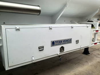 TITAN Diesel Tanker Trailer for Sale in Sierra Leone - Tartályos félpótkocsi: 3 kép. TITAN Diesel Tanker Trailer for Sale in Sierra Leone - Tartályos félpótkocsi: 3 kép.