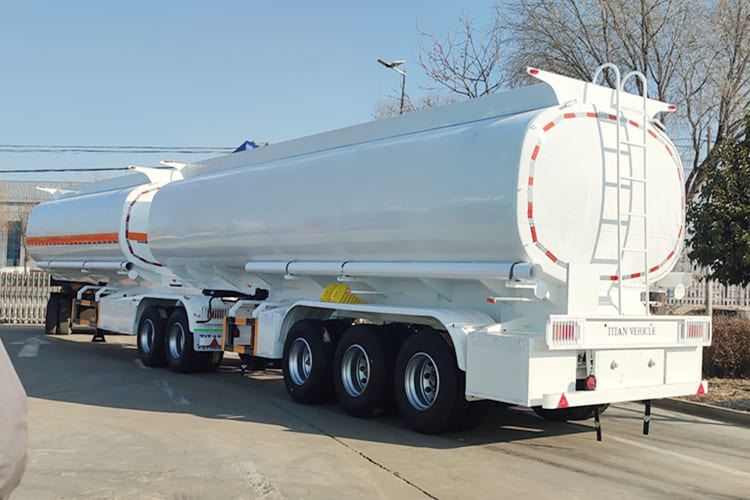 TITAN Fuel Tanker Superlink Trailer for Sale - Tartályos félpótkocsi: 1 kép. TITAN Fuel Tanker Superlink Trailer for Sale - Tartályos félpótkocsi: 1 kép.