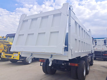 SHACMAN Shacman Lorry Dump Truck for Sale in Namibia - Teherautó: 4 kép. SHACMAN Shacman Lorry Dump Truck for Sale in Namibia - Teherautó: 4 kép.