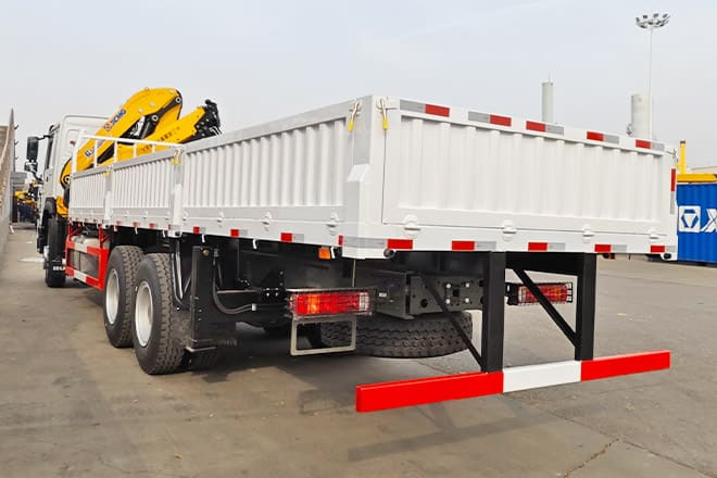 XCMG Folding Boom Truck Crane for Sale in Mexico - Darus autó: 4 kép. XCMG Folding Boom Truck Crane for Sale in Mexico - Darus autó: 4 kép.