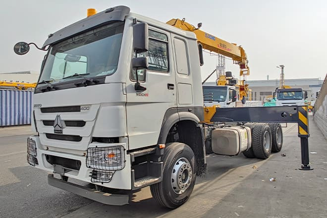 XCMG Lorry Mounted Crane for Sale in Brazil - Darus autó: 1 kép. XCMG Lorry Mounted Crane for Sale in Brazil - Darus autó: 1 kép.