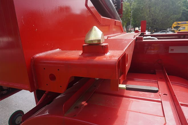 XCMG XCMG Side Loader Container Transport for Sale in Papua New Guinea - Félpótkocsi cserefelépítményes: 5 kép. XCMG XCMG Side Loader Container Transport for Sale in Papua New Guinea - Félpótkocsi cserefelépítményes: 5 kép.