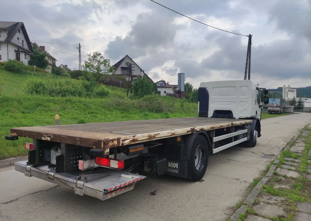 Renault D 18.320 podwozie do zabudowy - Alvaz teherautó: 4 kép. Renault D 18.320 podwozie do zabudowy - Alvaz teherautó: 4 kép.
