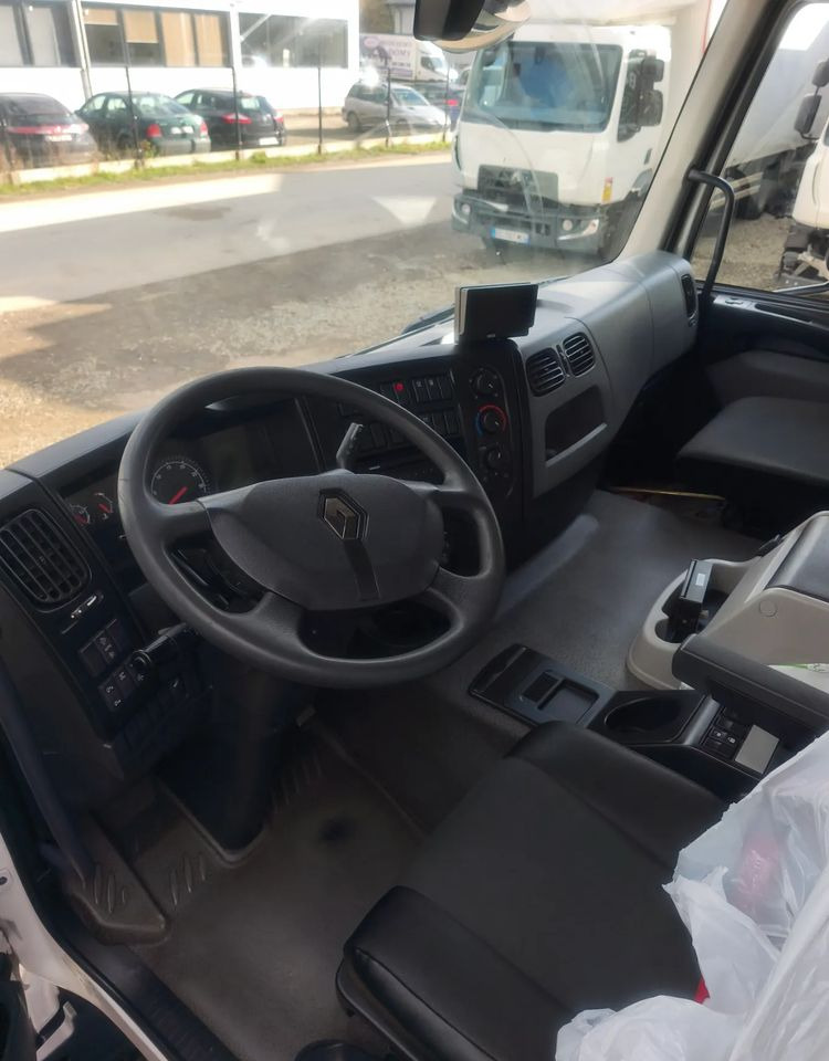 Renault Gama D 18.280 rama do zabudowy poduszka - Alvaz teherautó: 3 kép. Renault Gama D 18.280 rama do zabudowy poduszka - Alvaz teherautó: 3 kép.