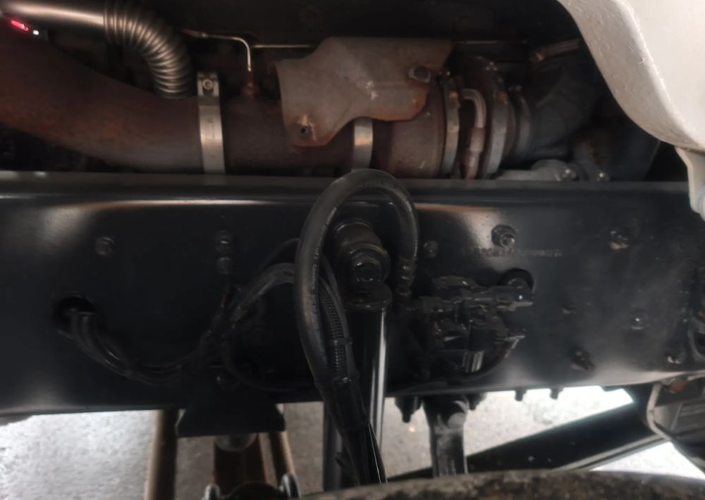 Renault Gama D 26.320 skrzynia hds palfinger PK15500 - Platós teherautó, Darus autó: 4 kép. Renault Gama D 26.320 skrzynia hds palfinger PK15500 - Platós teherautó, Darus autó: 4 kép.