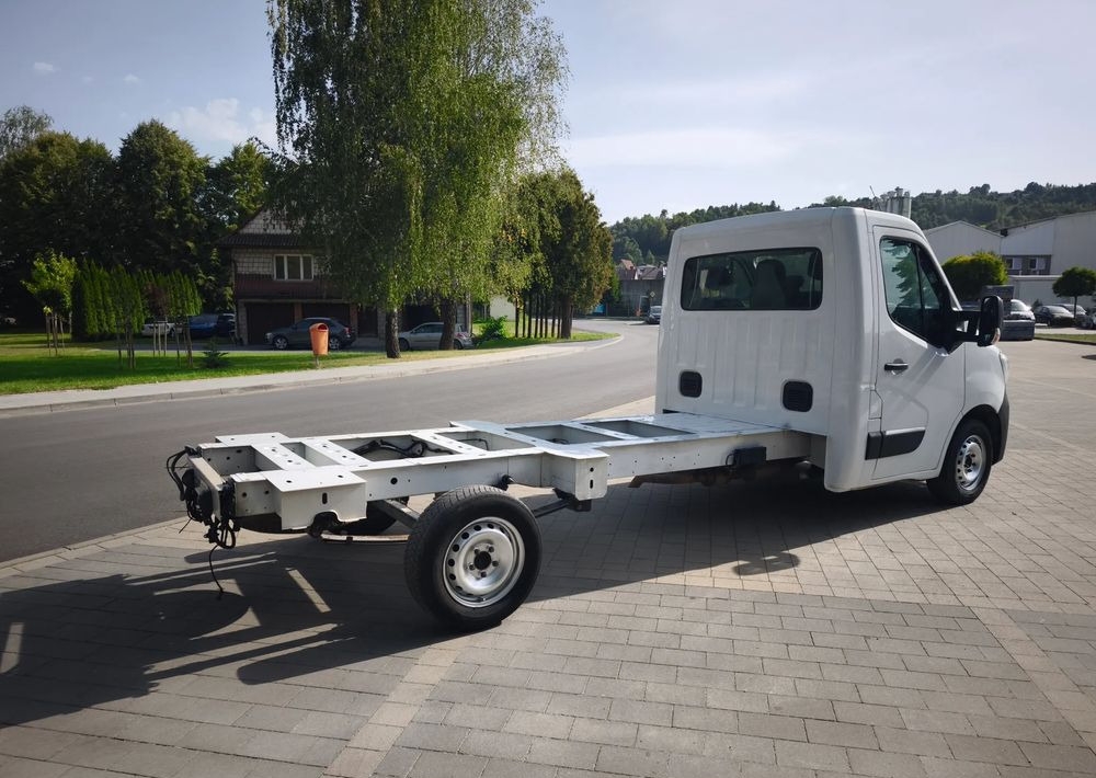 Renault MASTER 2,3 rama do zabudowy po obsłudze gotowy do jazdy - Alvaz teherautó: 4 kép. Renault MASTER 2,3 rama do zabudowy po obsłudze gotowy do jazdy - Alvaz teherautó: 4 kép.