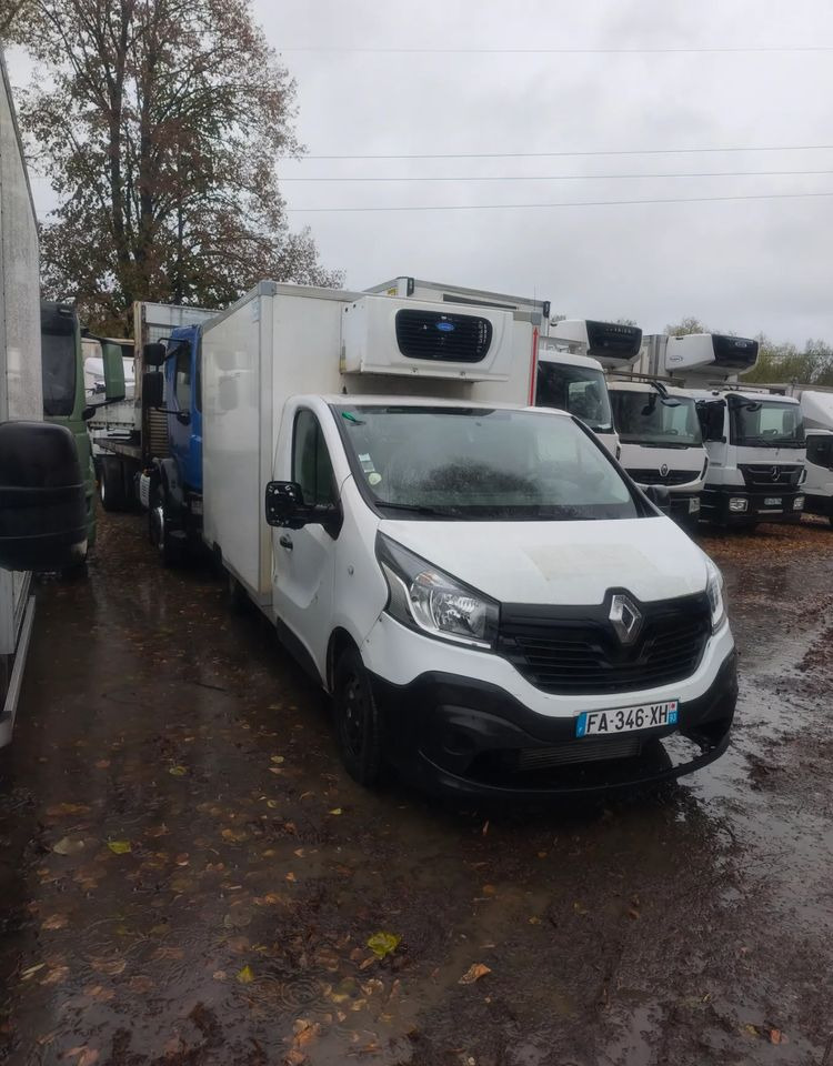 Renault Trafic 1,6DCI rama do zabudowy, - Alvaz teherautó: 2 kép. Renault Trafic 1,6DCI rama do zabudowy, - Alvaz teherautó: 2 kép.