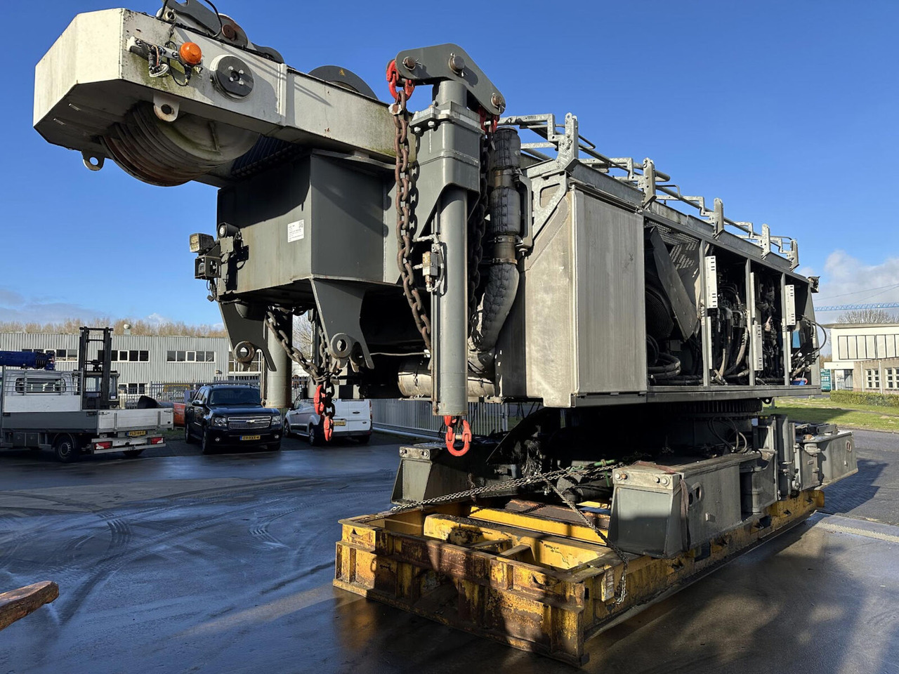 Liebherr LR 1160 - Lánctalpas daru: 2 kép. Liebherr LR 1160 - Lánctalpas daru: 2 kép.