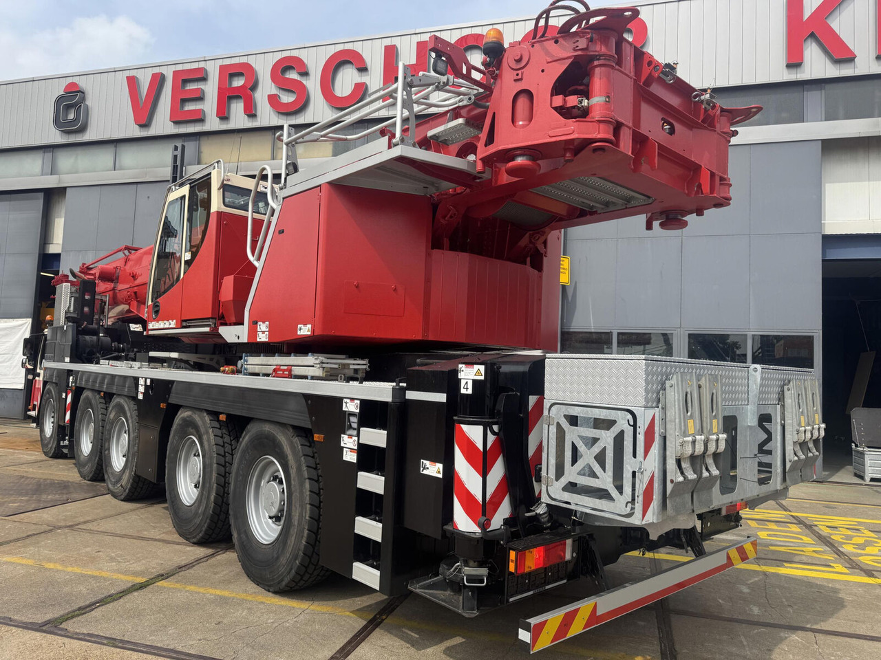 Liebherr Liebherr LTM 1230-5.1 - Autódaru: 3 kép. Liebherr Liebherr LTM 1230-5.1 - Autódaru: 3 kép.