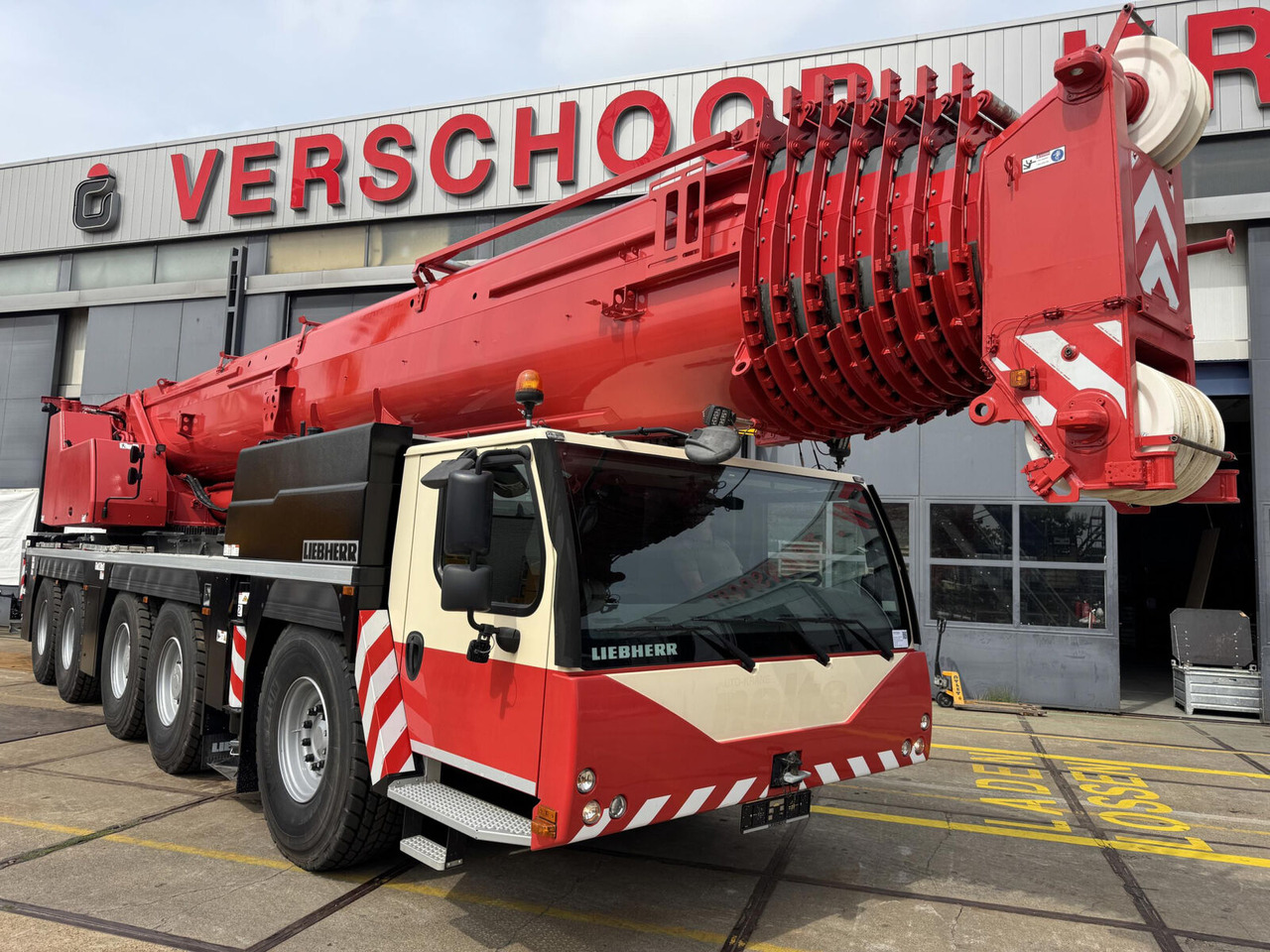 Liebherr Liebherr LTM 1230-5.1 - Autódaru: 1 kép. Liebherr Liebherr LTM 1230-5.1 - Autódaru: 1 kép.