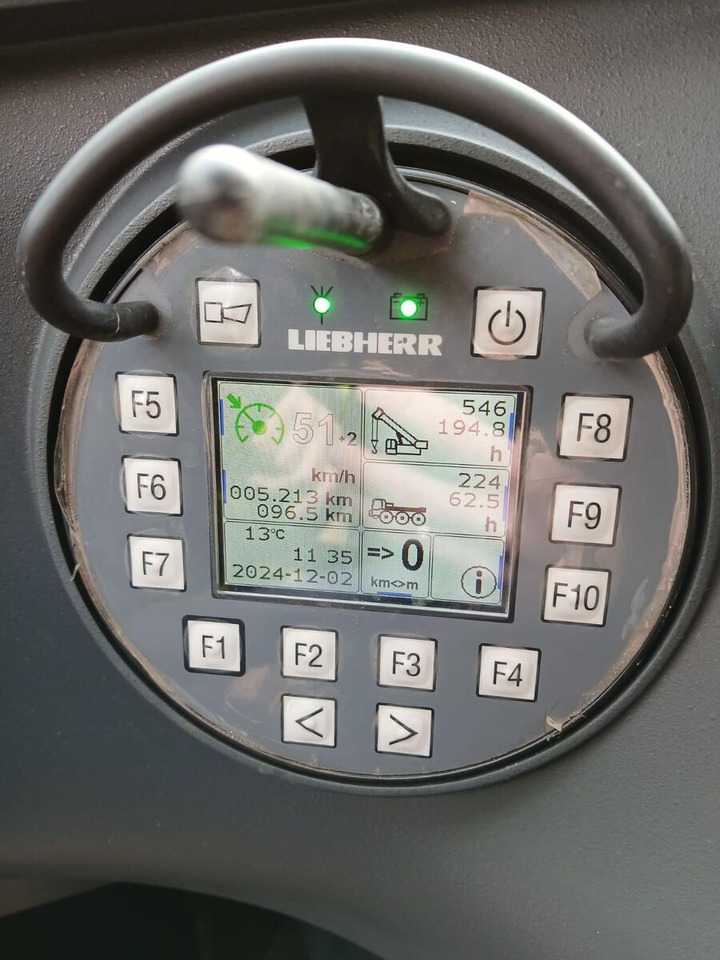 Liebherr Liebherr LTM 1300-6.3 - Autódaru: 4 kép. Liebherr Liebherr LTM 1300-6.3 - Autódaru: 4 kép.