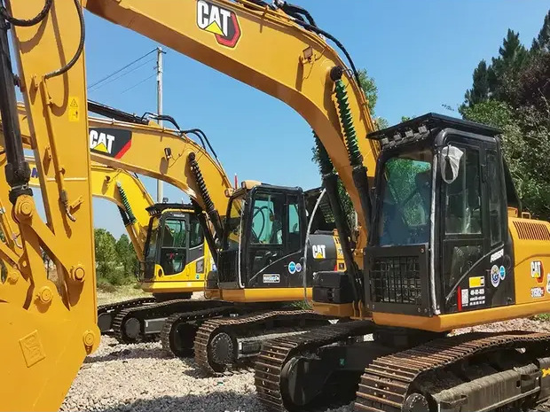 2022 Caterpillar 315D2 - Lánctalpas kotró: 3 kép. 2022 Caterpillar 315D2 - Lánctalpas kotró: 3 kép.