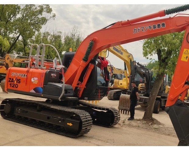 2022 Hitachi ZX120 - Lánctalpas kotró: 1 kép. 2022 Hitachi ZX120 - Lánctalpas kotró: 1 kép.
