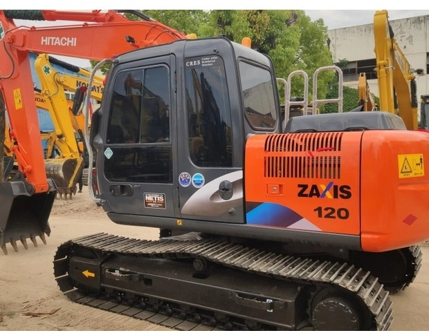 2022 Hitachi ZX120 - Lánctalpas kotró: 3 kép. 2022 Hitachi ZX120 - Lánctalpas kotró: 3 kép.