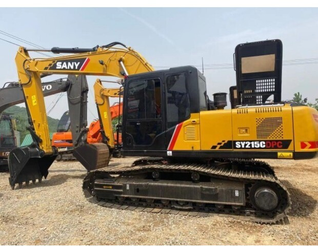 2022 Sany SY215 - Lánctalpas kotró: 2 kép. 2022 Sany SY215 - Lánctalpas kotró: 2 kép.