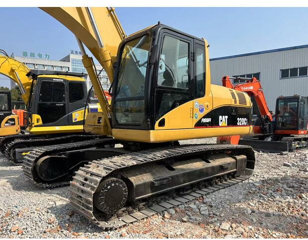 Lánctalpas kotró 2023 Caterpillar 320C: 8 kép.