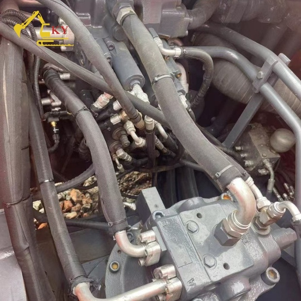 2023 Doosan DX300 - Lánctalpas kotró: 4 kép. 2023 Doosan DX300 - Lánctalpas kotró: 4 kép.