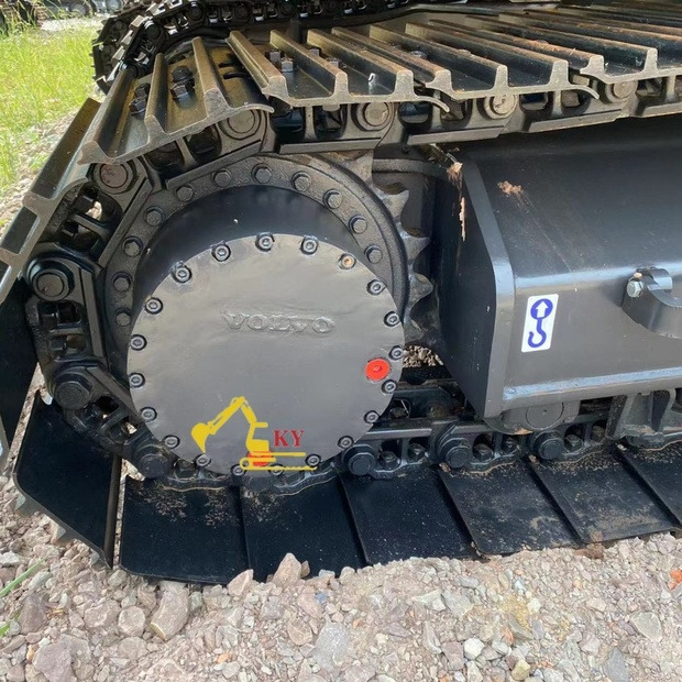 2023 Volvo EC210 - Lánctalpas kotró: 3 kép. 2023 Volvo EC210 - Lánctalpas kotró: 3 kép.