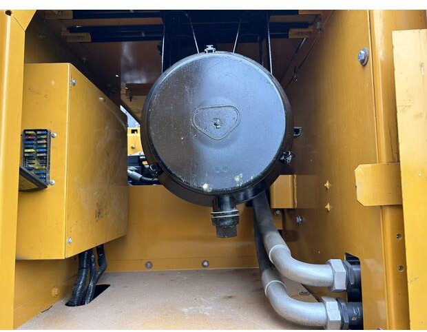 2023 XCMG XE215 - Lánctalpas kotró: 5 kép. 2023 XCMG XE215 - Lánctalpas kotró: 5 kép.