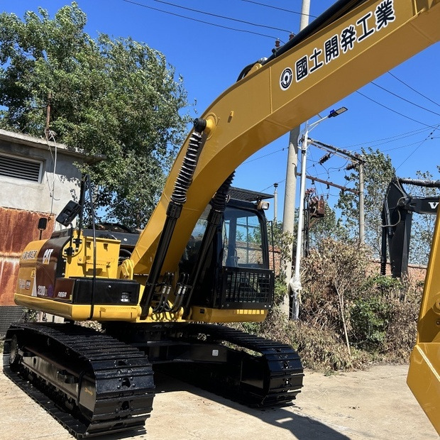 2024 Caterpillar 320D2 - Lánctalpas kotró: 3 kép. 2024 Caterpillar 320D2 - Lánctalpas kotró: 3 kép.