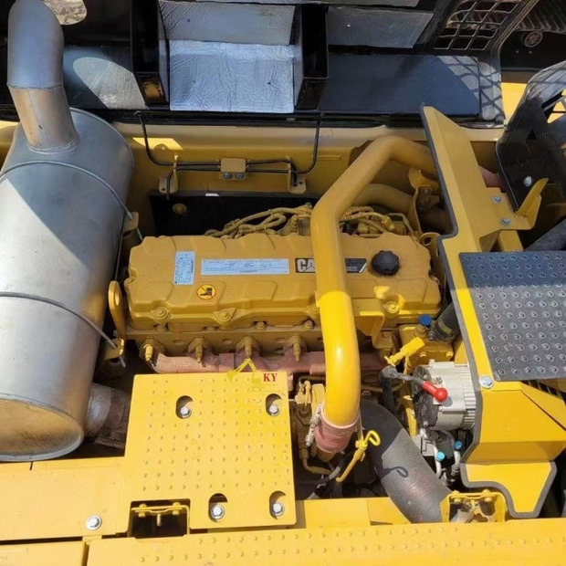 2024 Caterpillar 336D - Lánctalpas kotró: 2 kép. 2024 Caterpillar 336D - Lánctalpas kotró: 2 kép.