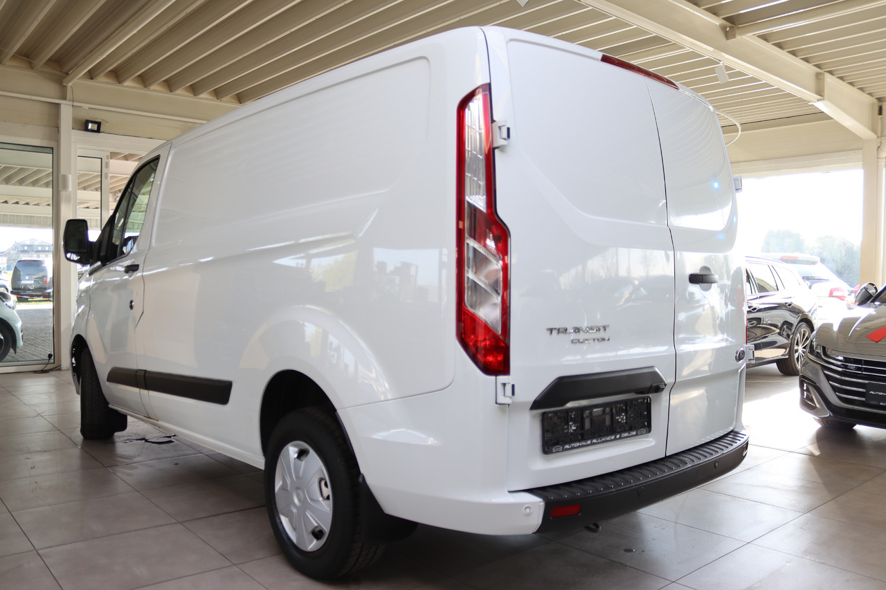 Ford Transit - Kis furgon: 5 kép. Ford Transit - Kis furgon: 5 kép.