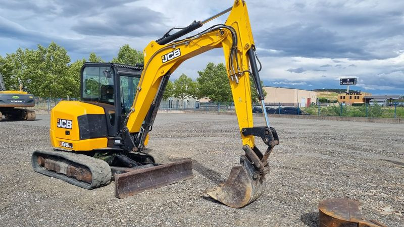 JCB JCB 65R-1 - Minikotró: 1 kép. JCB JCB 65R-1 - Minikotró: 1 kép.