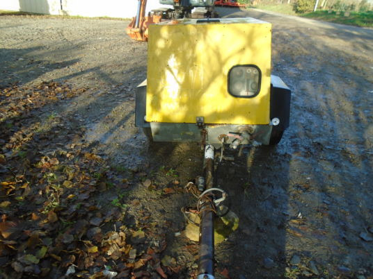 Légkompresszor Kaeser M 22: 7 kép. Légkompresszor Kaeser M 22: 7 kép.