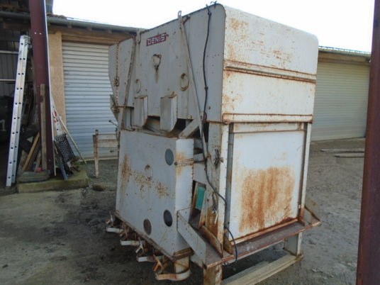 Separateur denis D200 - Magtisztító gép: 4 kép. Separateur denis D200 - Magtisztító gép: 4 kép.