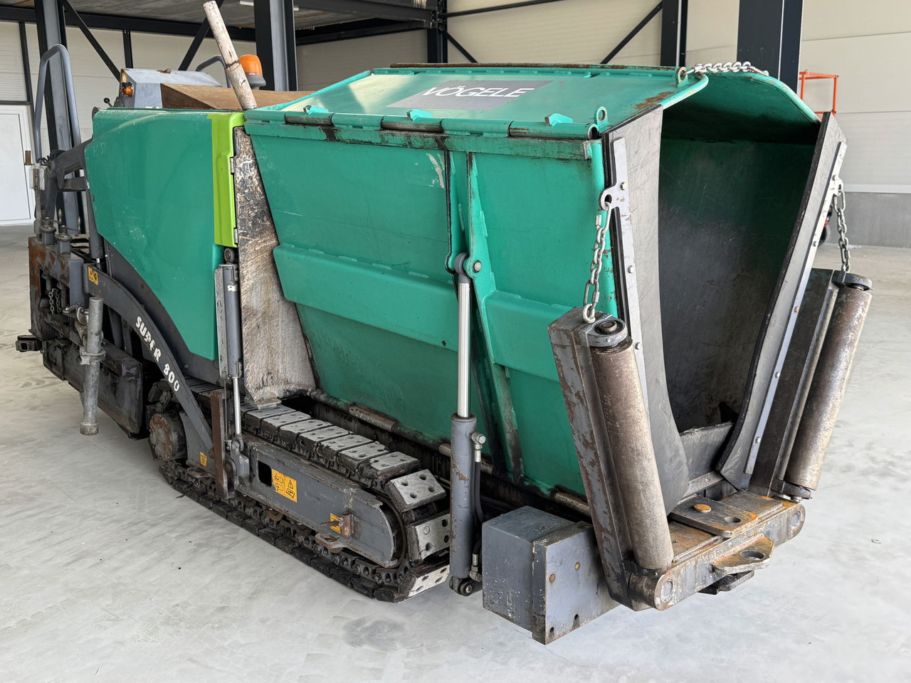 Vögele Super 800 - Útburkológép: 3 kép. Vögele Super 800 - Útburkológép: 3 kép.