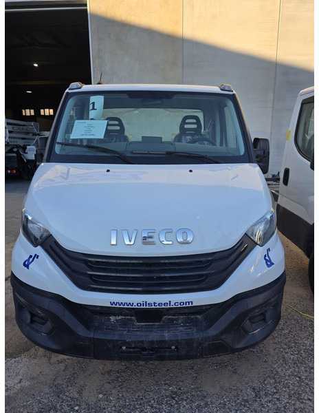 Iveco Daily 35S14 - Alvaz teherautó: 1 kép. Iveco Daily 35S14 - Alvaz teherautó: 1 kép.
