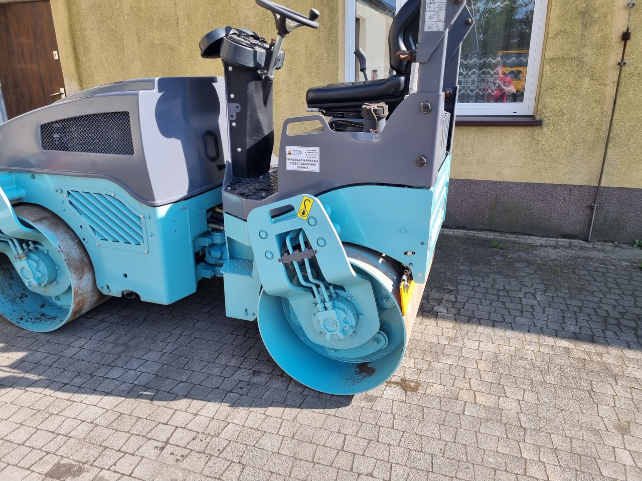 BOMAG BW 120 AD-4 - Úthenger: 2 kép. BOMAG BW 120 AD-4 - Úthenger: 2 kép.