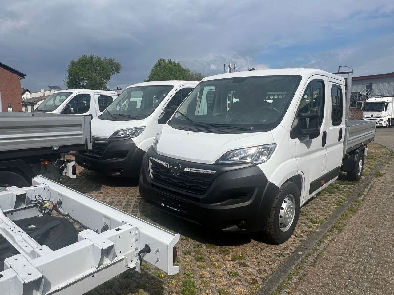 Opel Movano DoKa Kipper-Pritsche- L3H2 3,5t Edition Vermietung möglich - Billenőplatós kisteherautó, Duplakabinos kisteherautó: 5 kép. Opel Movano DoKa Kipper-Pritsche- L3H2 3,5t Edition Vermietung möglich - Billenőplatós kisteherautó, Duplakabinos kisteherautó: 5 kép.