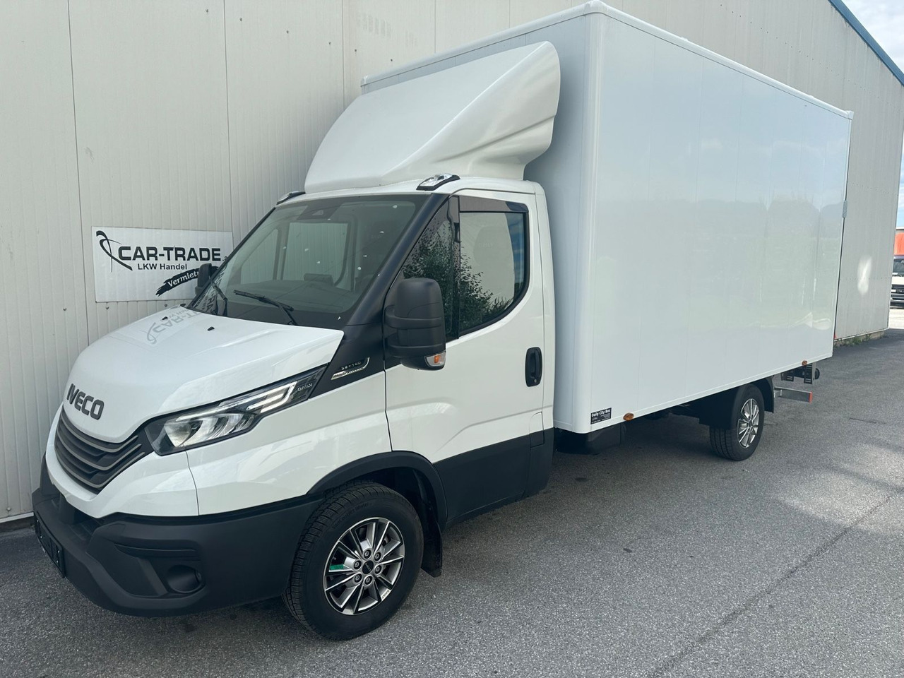 Iveco Daily 35S14 8g HiMatic LBW Mod 2025 - Dobozos kisteherautó: 1 kép. Iveco Daily 35S14 8g HiMatic LBW Mod 2025 - Dobozos kisteherautó: 1 kép.