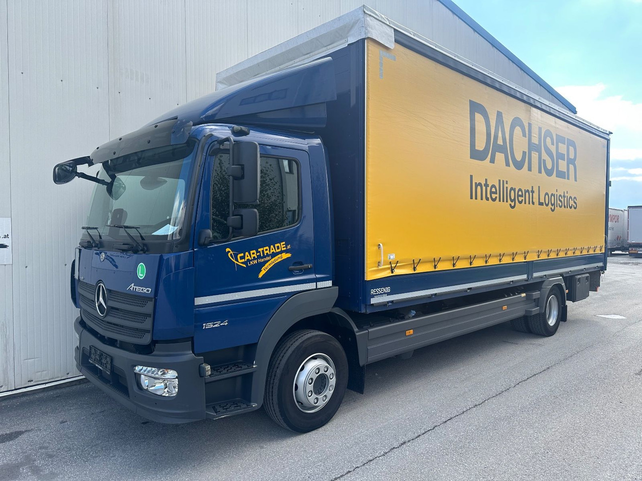 Mercedes-Benz Atego 1524 LBW - Ponyvás teherautó: 1 kép. Mercedes-Benz Atego 1524 LBW - Ponyvás teherautó: 1 kép.