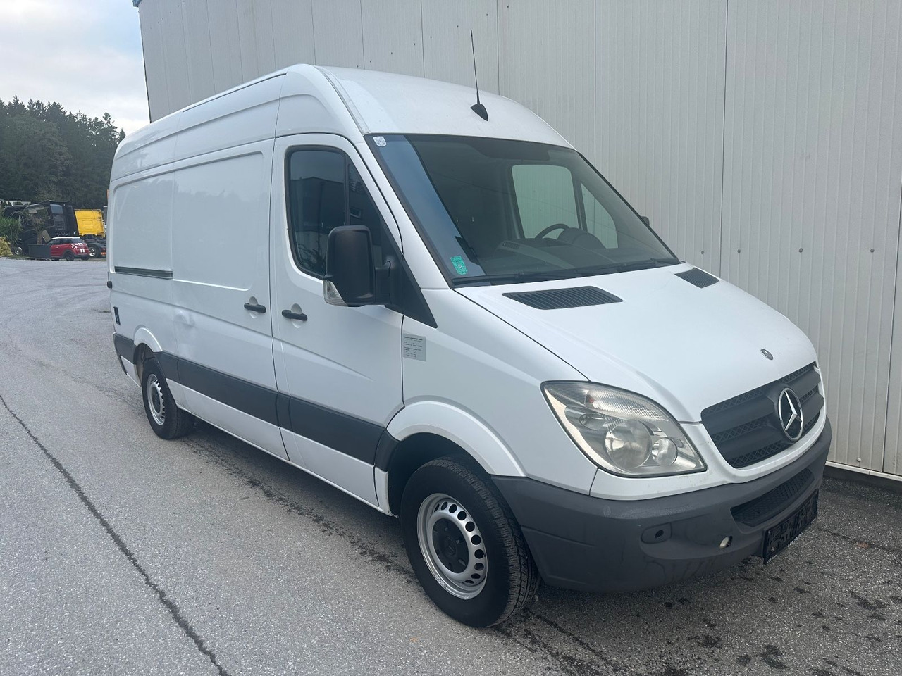 Mercedes-Benz Sprinter 313cdi - Furgon: 2 kép. Mercedes-Benz Sprinter 313cdi - Furgon: 2 kép.