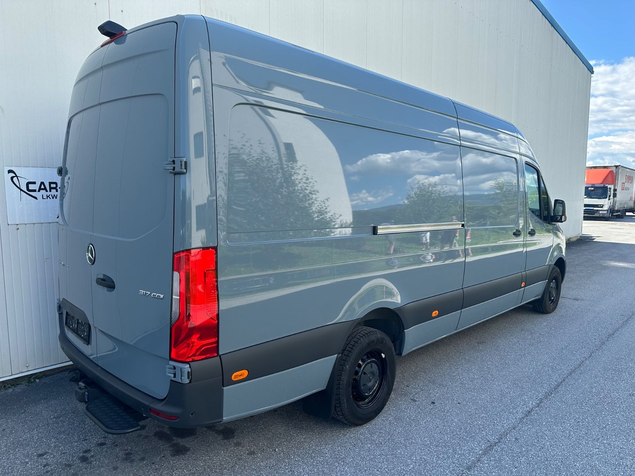 Mercedes-Benz Sprinter 317 cdi - Kempingautó: 3 kép. Mercedes-Benz Sprinter 317 cdi - Kempingautó: 3 kép.